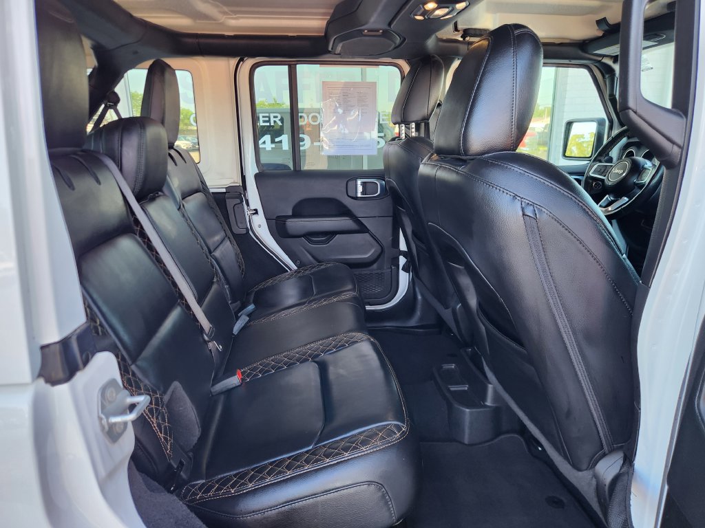 Used 2021 Jeep Wrangler Unlimited Sahara AWD/4WD image 12
