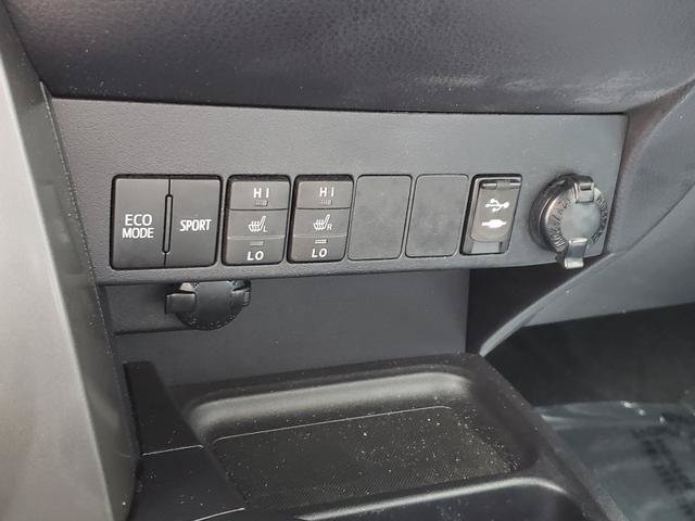Used 2016 Toyota RAV4 SE w/ Protection Package AWD/4WD image 24