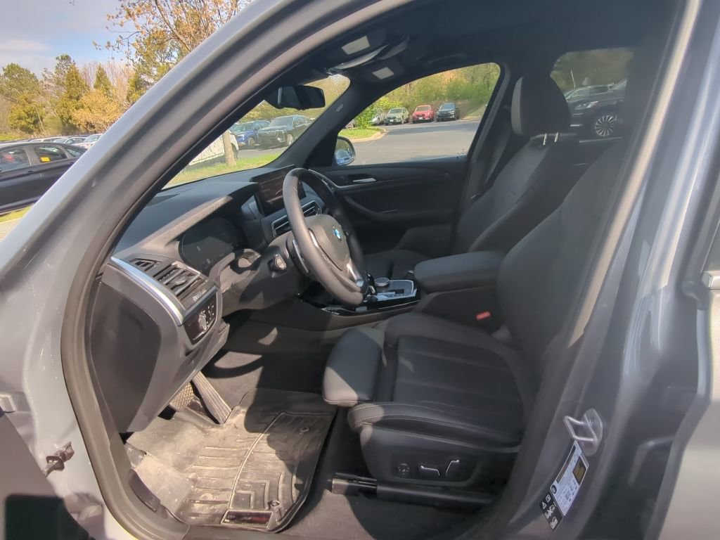 Used 2024 BMW X3 xDrive30i w/ Premium Package w/ZPA image 9