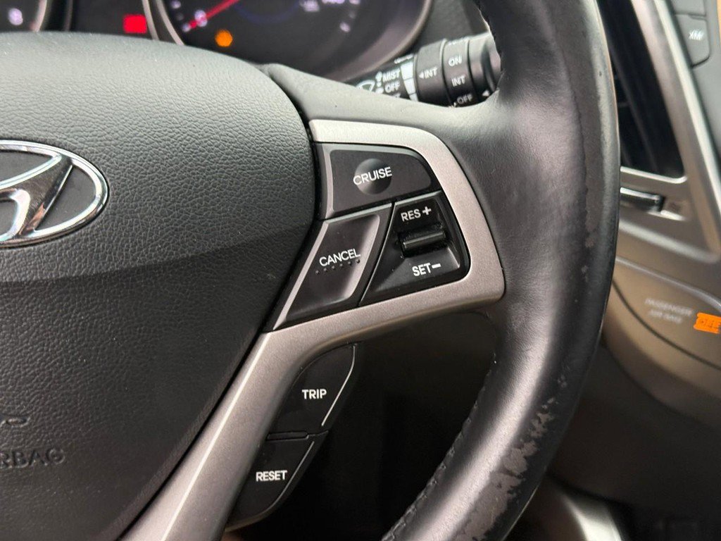 Used 2013 Hyundai Veloster RE:MIX Edition image 17