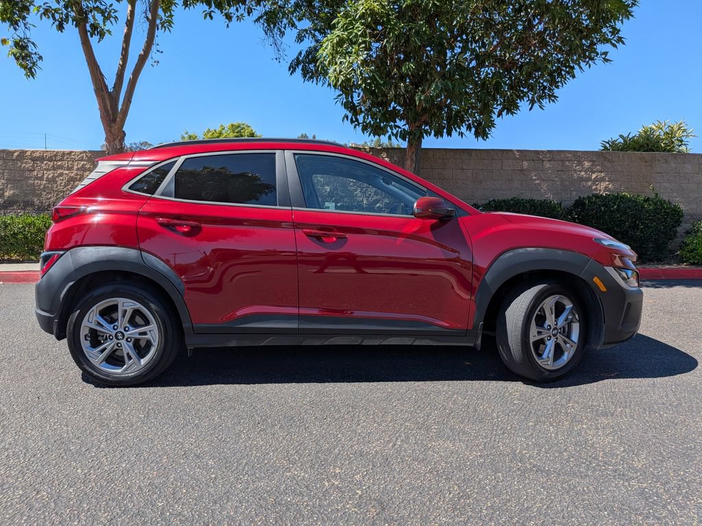 Certified 2023 Hyundai Kona SEL AWD/4WD image 10