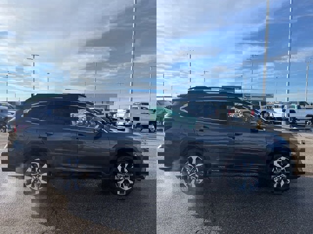 Used 2024 Subaru Outback Limited XT image 2