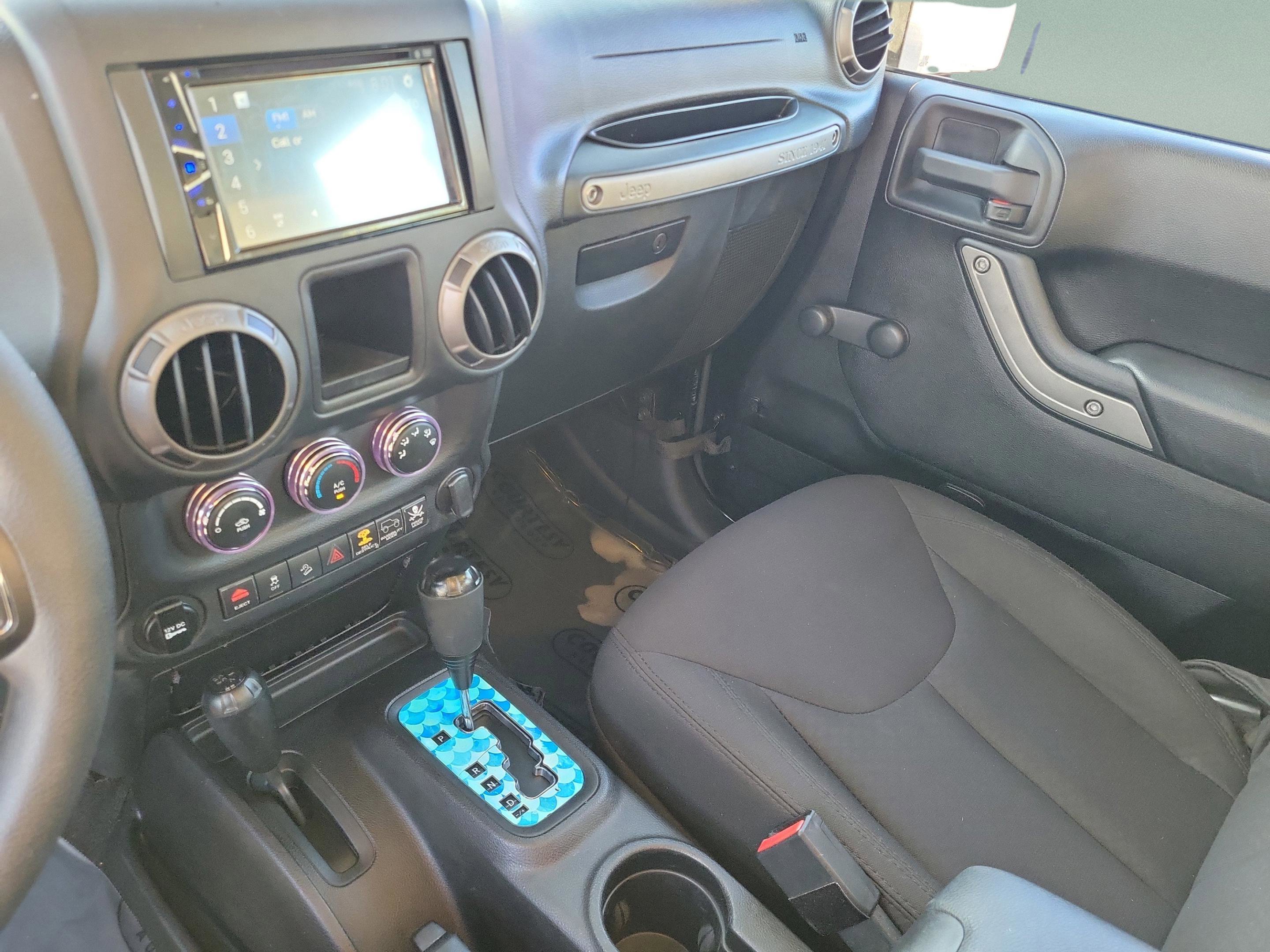 Used 2015 Jeep Wrangler Sport image 28