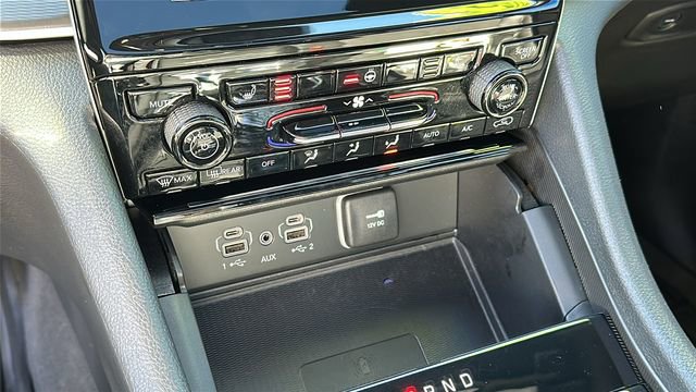 Used 2023 Jeep Grand Cherokee L Laredo AWD/4WD image 17