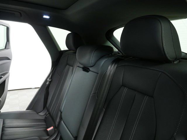 Used 2025 Audi Q5 Premium Plus w/ Premium Plus AWD/4WD image 22