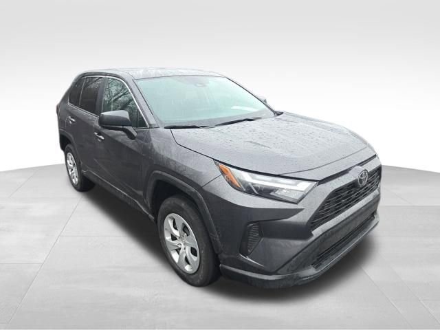 Used 2024 Toyota RAV4 LE image 9