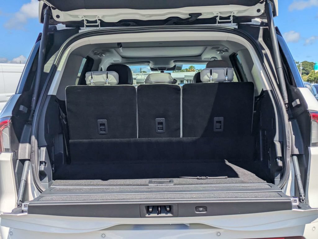 Certified 2026 Lincoln Navigator Reserve AWD/4WD image 14
