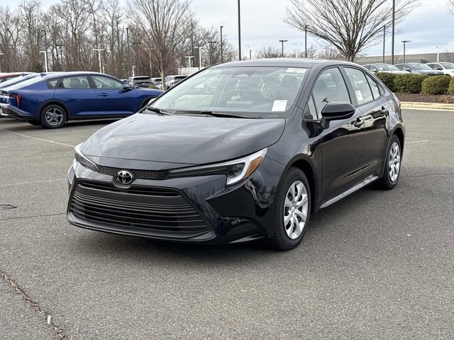 Used 2026 Toyota Corolla LE image 5