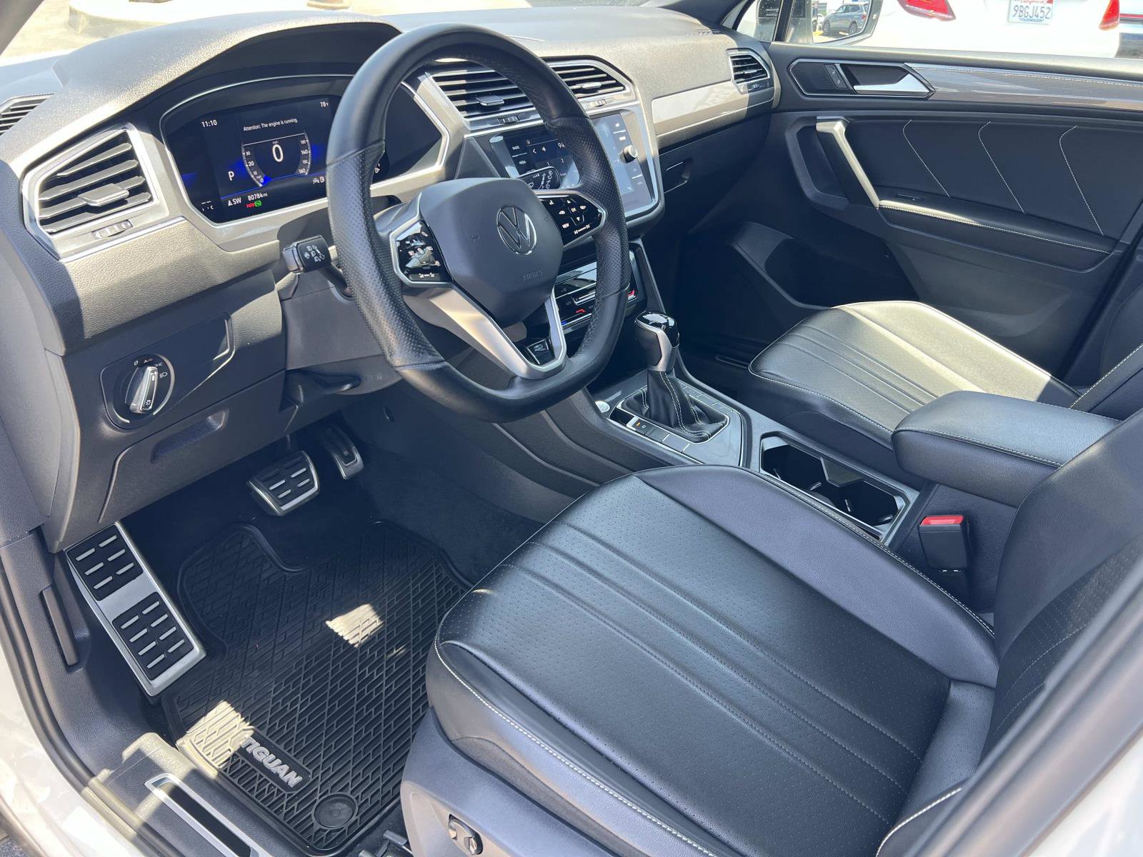 Used 2022 Volkswagen Tiguan SE R-Line FWD image 5