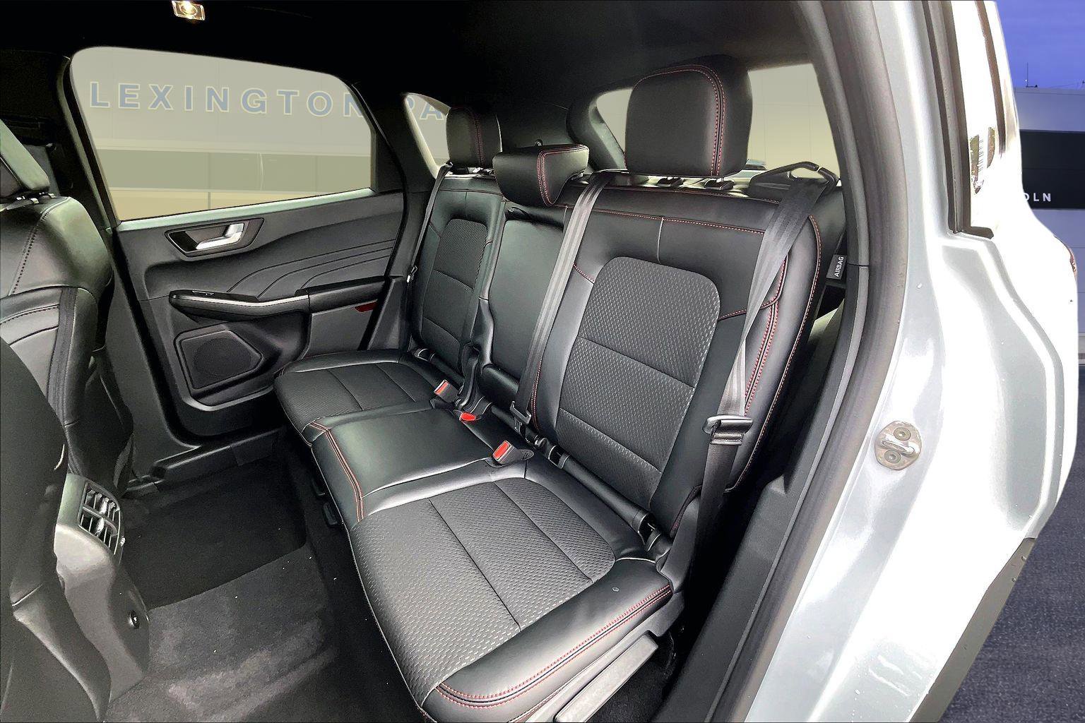 New 2026 Ford Escape ST-Line w/ Tech Pack #1 AWD/4WD image 10