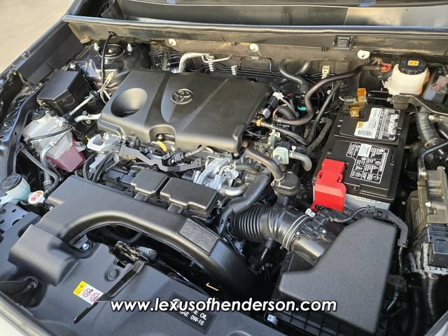 Used 2020 Toyota RAV4 XLE w/ Convenience Package FWD image 20