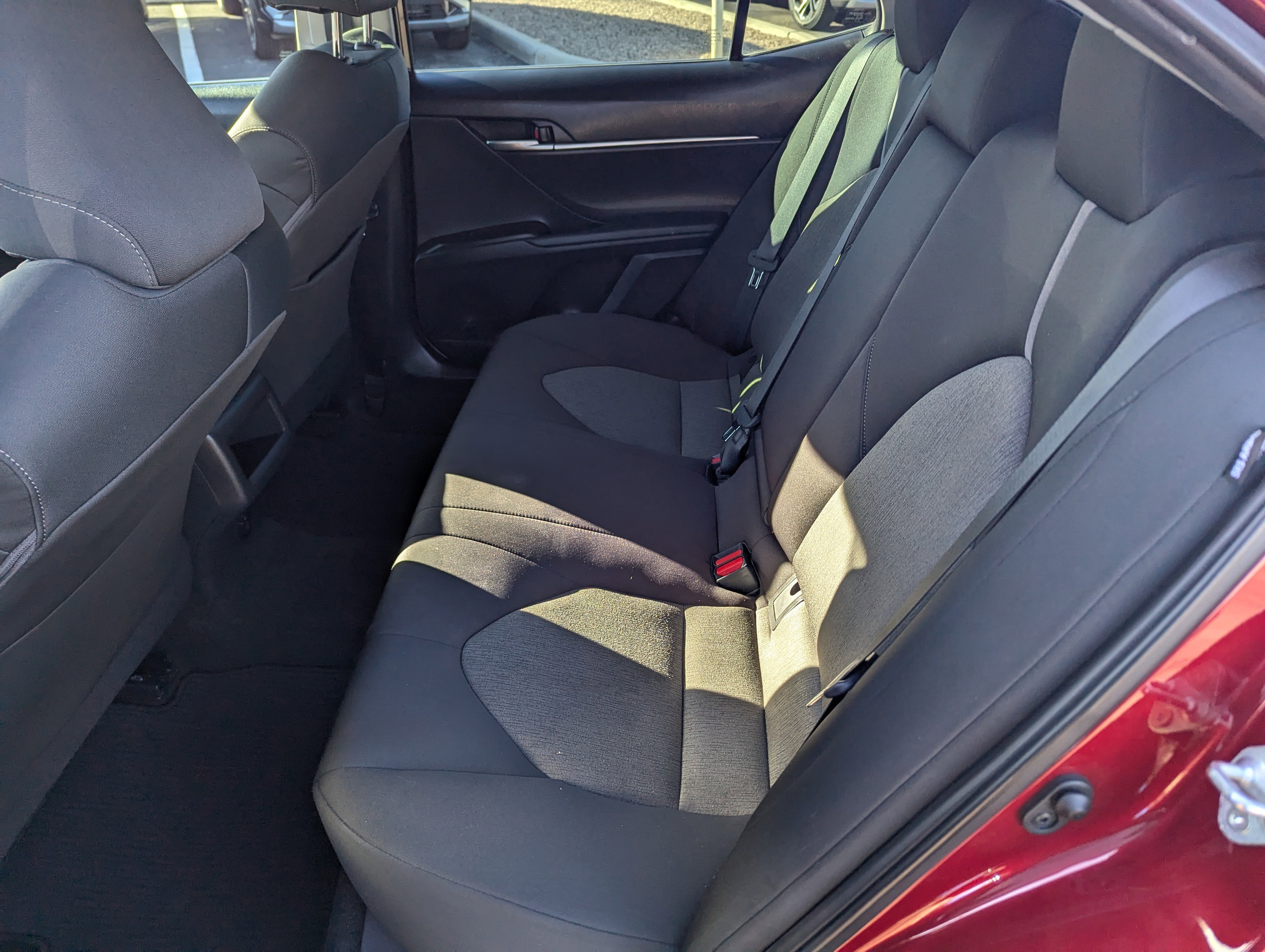 Used 2021 Toyota Camry LE image 8