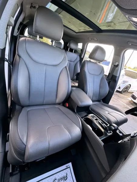Used 2019 Hyundai Santa Fe FWD image 23