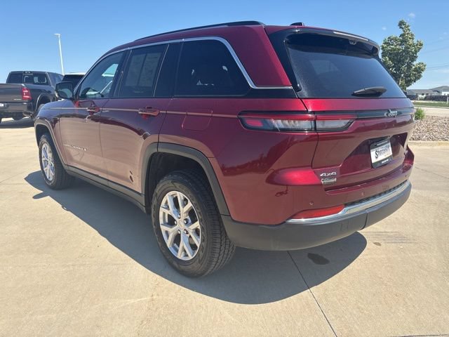 Used 2023 Jeep Grand Cherokee Limited w/ Luxury Tech Group II AWD/4WD image 42