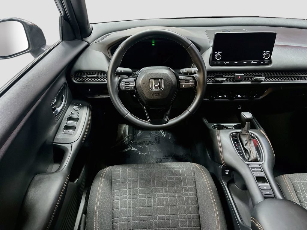 Used 2025 Honda HR-V Sport image 21