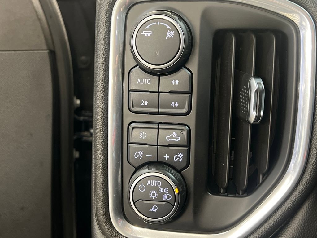 Used 2019 Chevrolet Silverado 1500 RST image 27