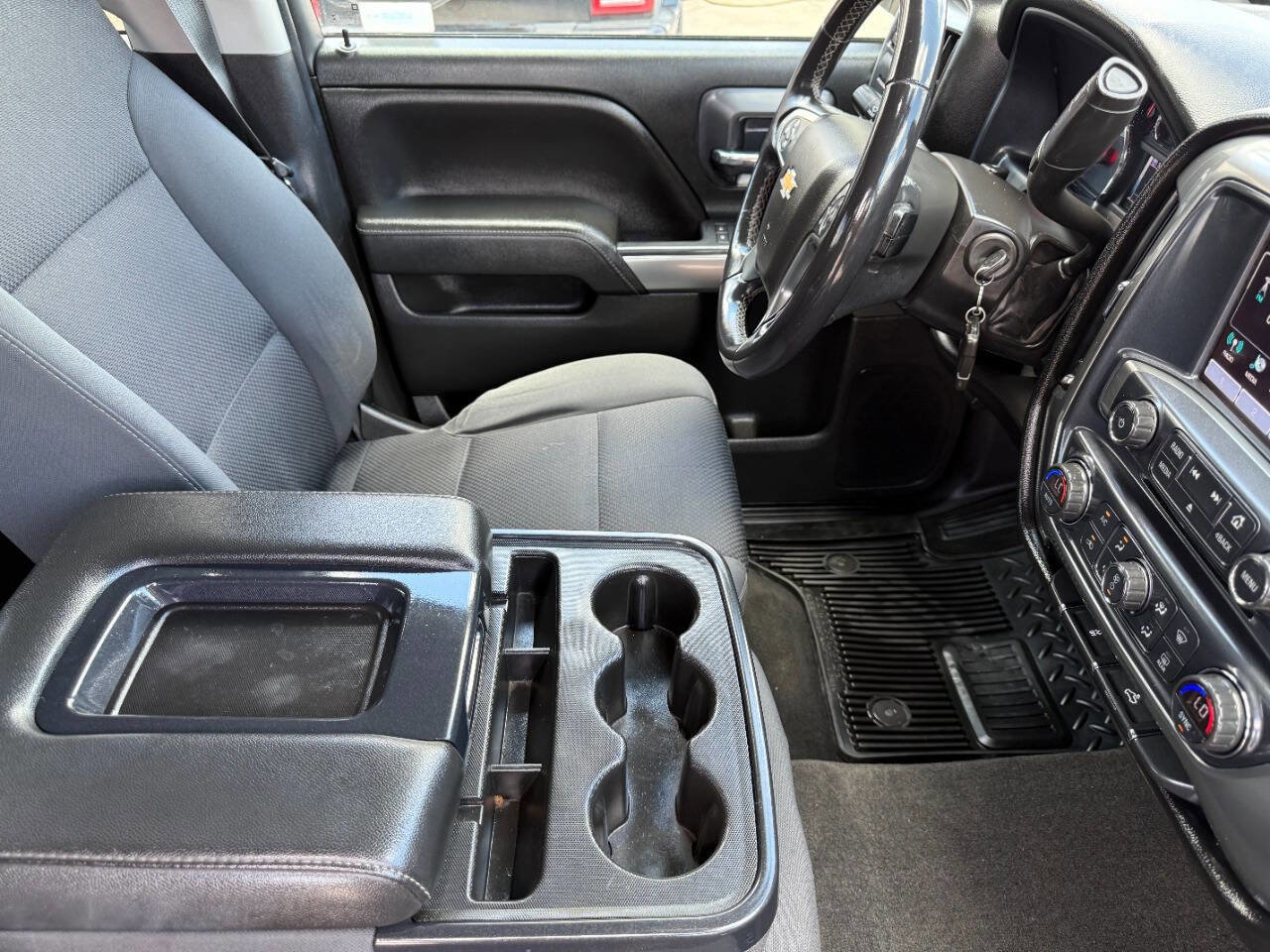 Used 2018 Chevrolet Silverado 1500 LT RWD image 11