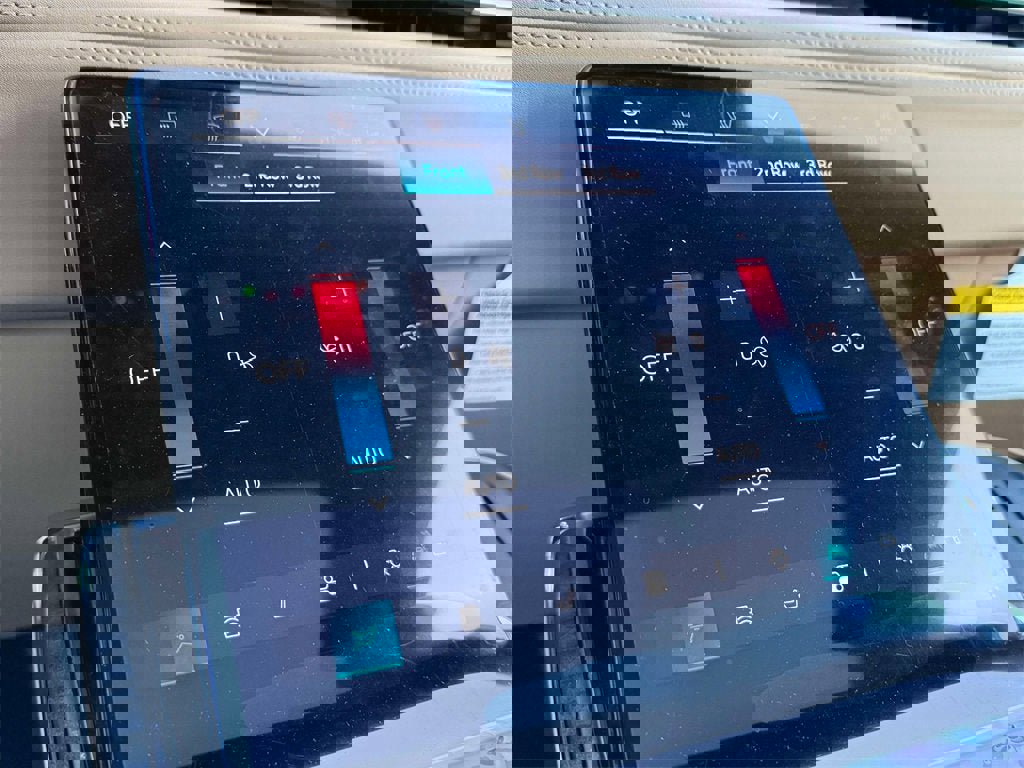 New 2025 Cadillac Escalade IQ Luxury 2 image 15