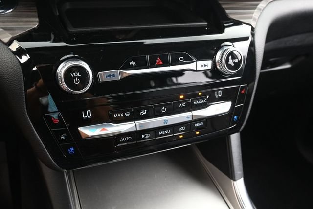 Used 2021 Ford Explorer Limited w/ Equipment Group 301A AWD/4WD image 25