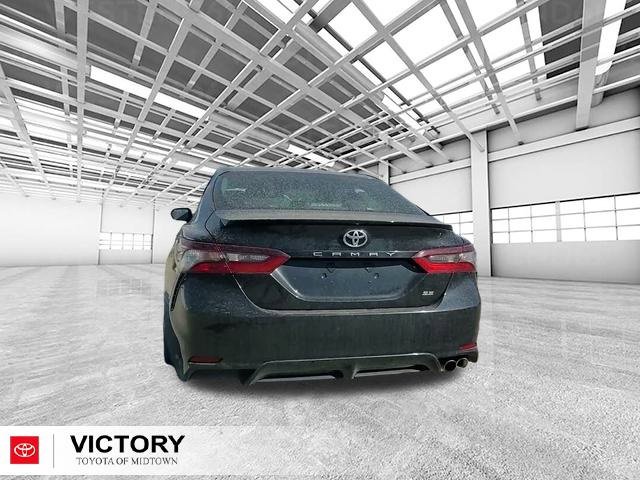 Used 2024 Toyota Camry SE image 4