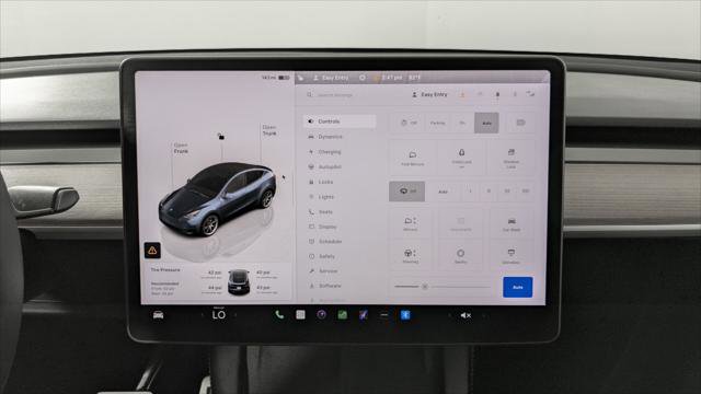 Used 2024 Tesla Model Y Long Range image 27