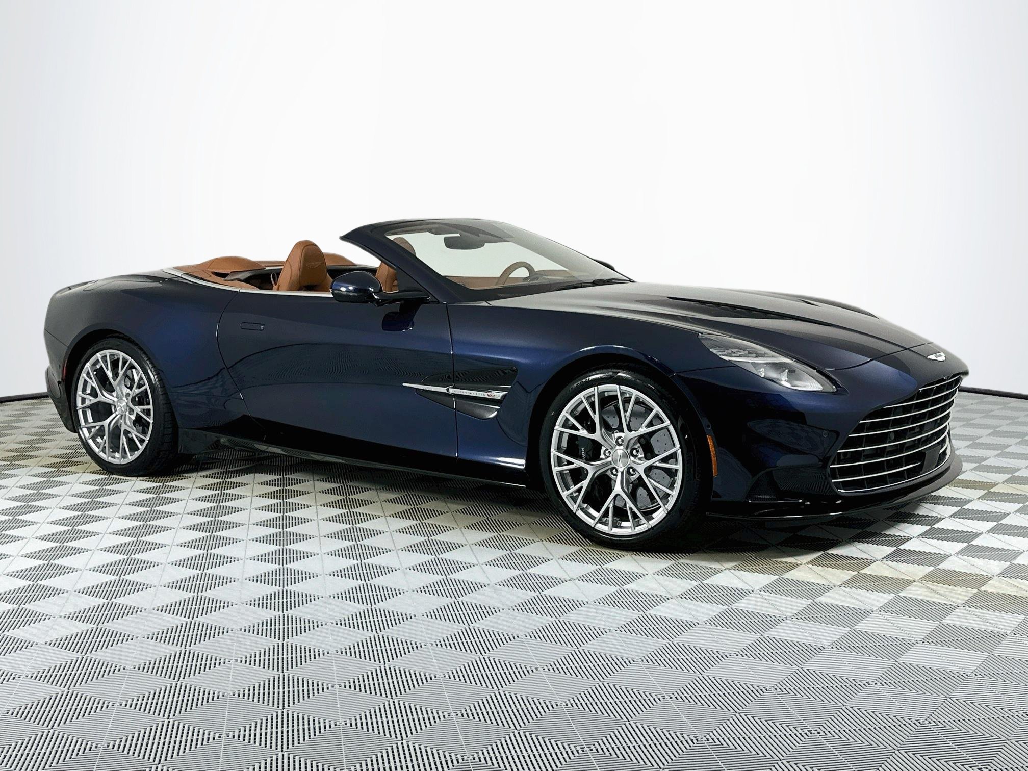 New 2026 Aston Martin Vanquish Convertible RWD image 3