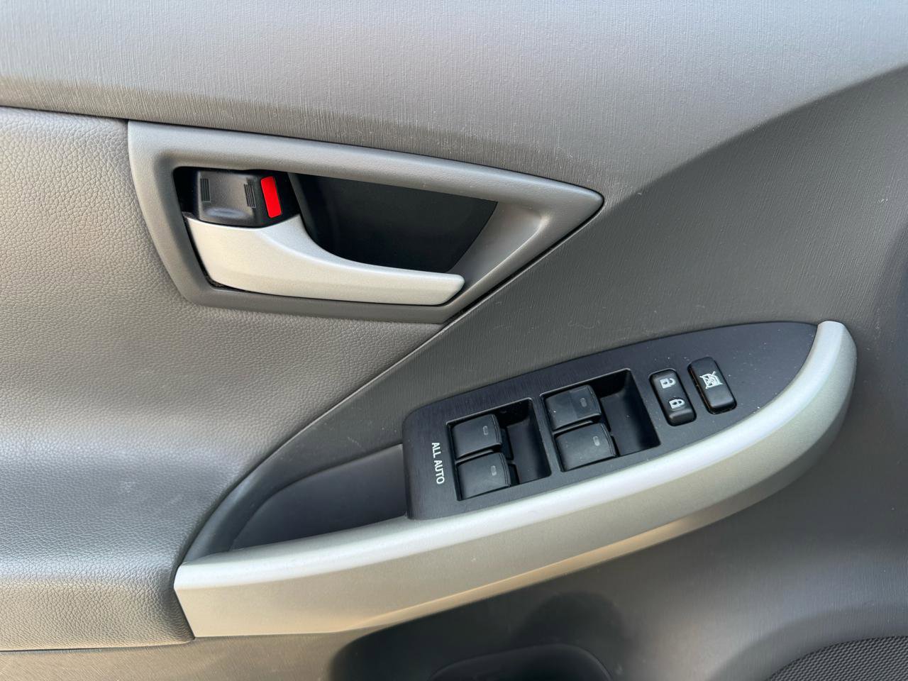 Used 2010 Toyota Prius image 30