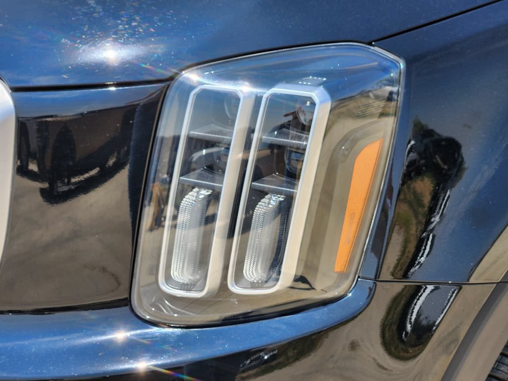 Certified 2025 Kia Telluride EX AWD/4WD image 10