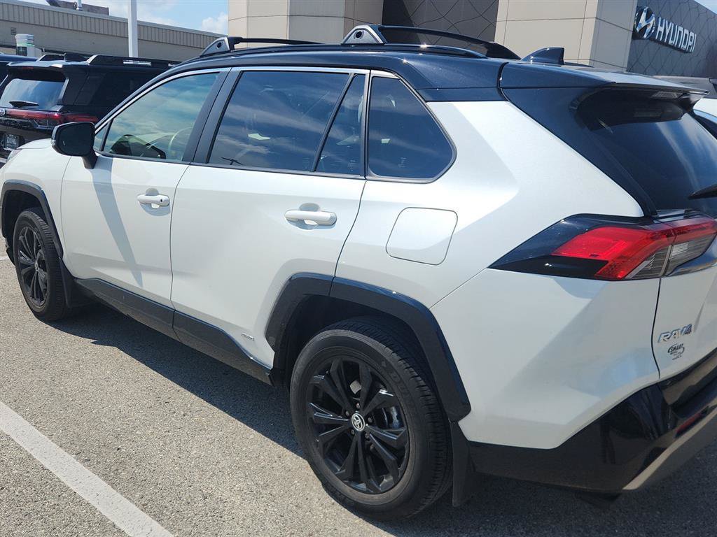 Used 2022 Toyota RAV4 XSE w/ XSE Grade Weather Package AWD/4WD image 6