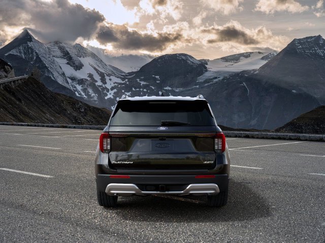 New 2027 Ford Explorer Platinum w/ LUX Leather Package AWD/4WD image 7