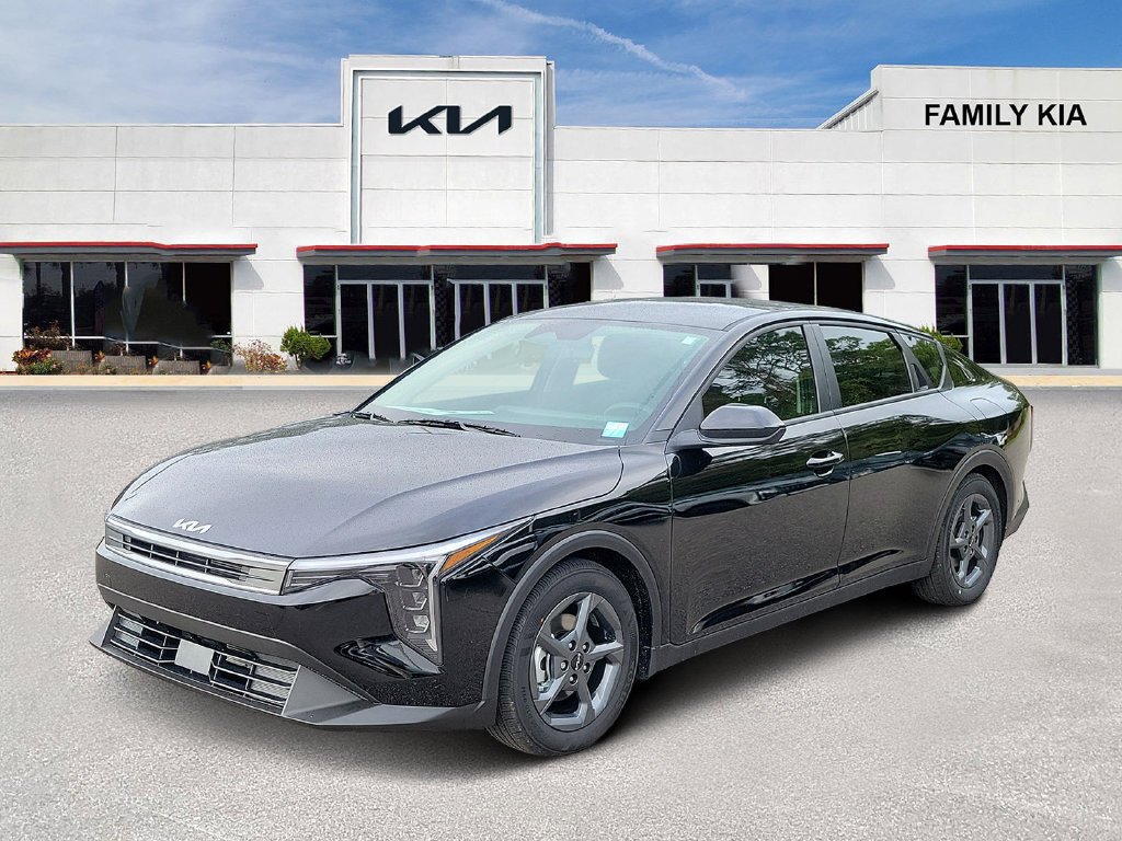 New 2027 Kia K4 FWD image 3
