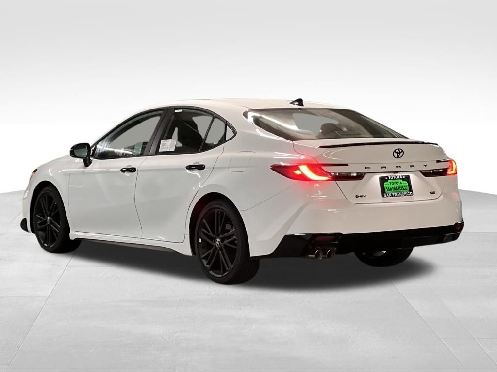 New 2026 Toyota Camry Hybrid image 3