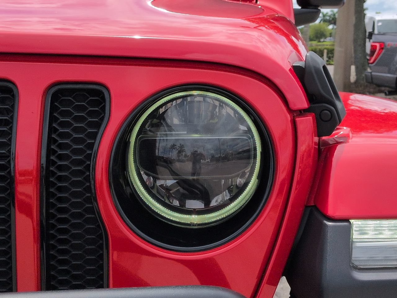 Used 2020 Jeep Wrangler Unlimited Sahara AWD/4WD image 10