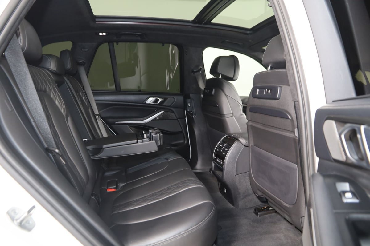 Used 2022 BMW X5 M50i w/ Executive Package AWD/4WD image 16