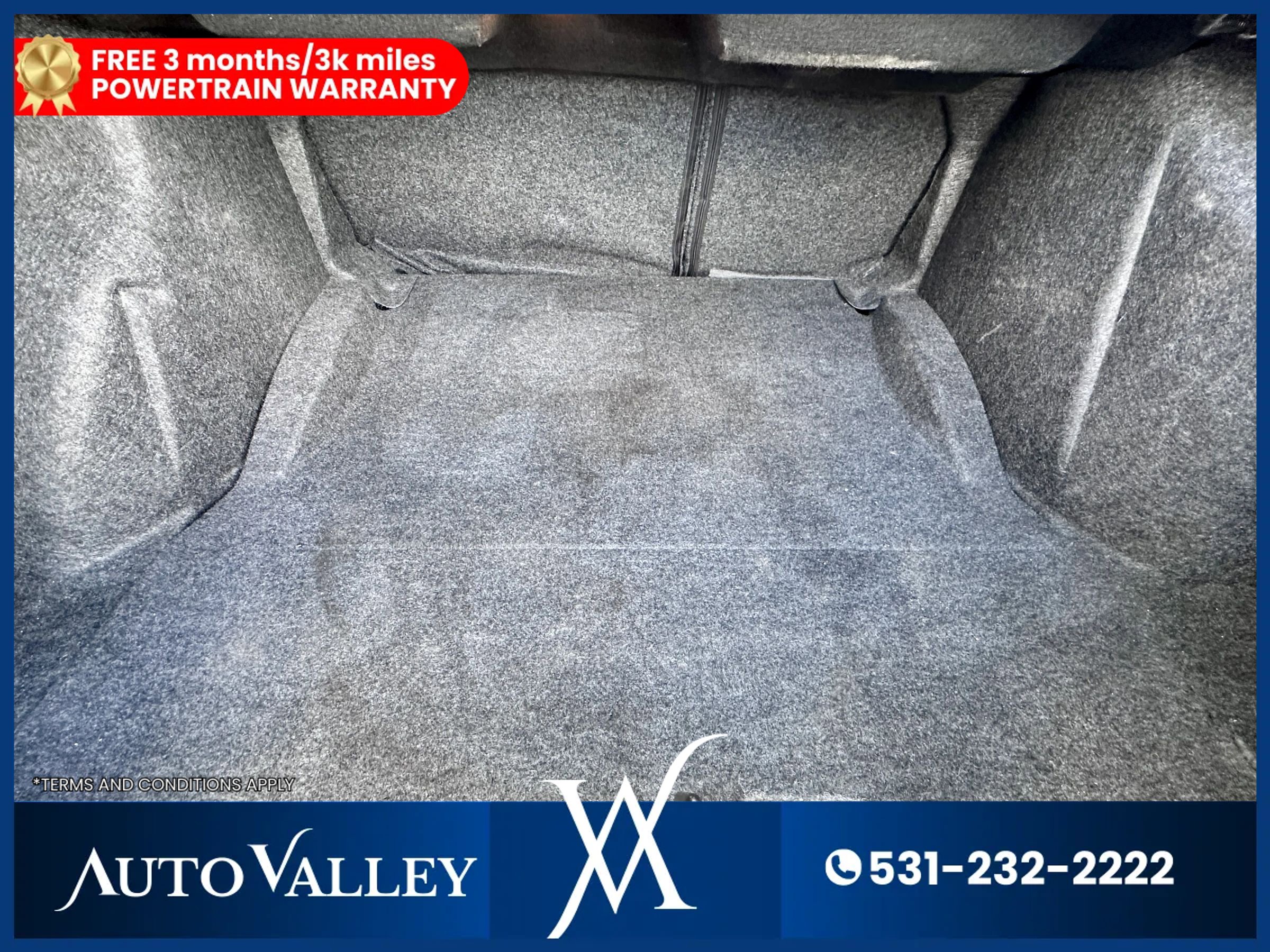 Used 2023 Dodge Challenger R/T w/ Plus Package image 33