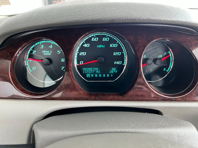 Used 2011 Buick Lucerne CXL image 20