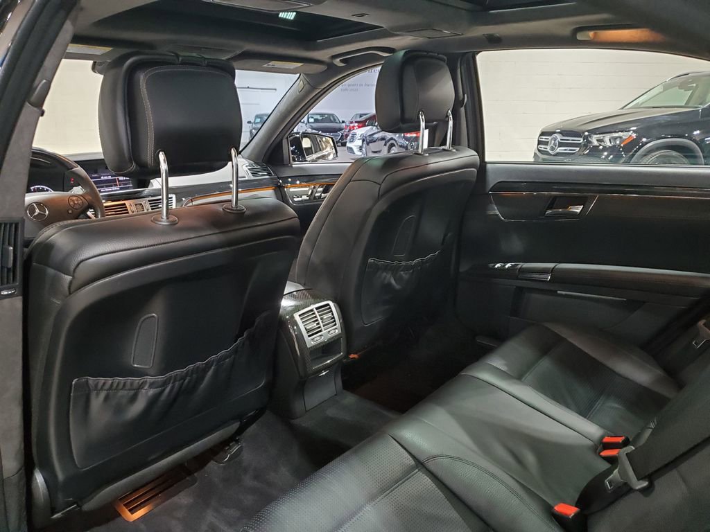 Used 2012 Mercedes-Benz S 63 AMG image 28