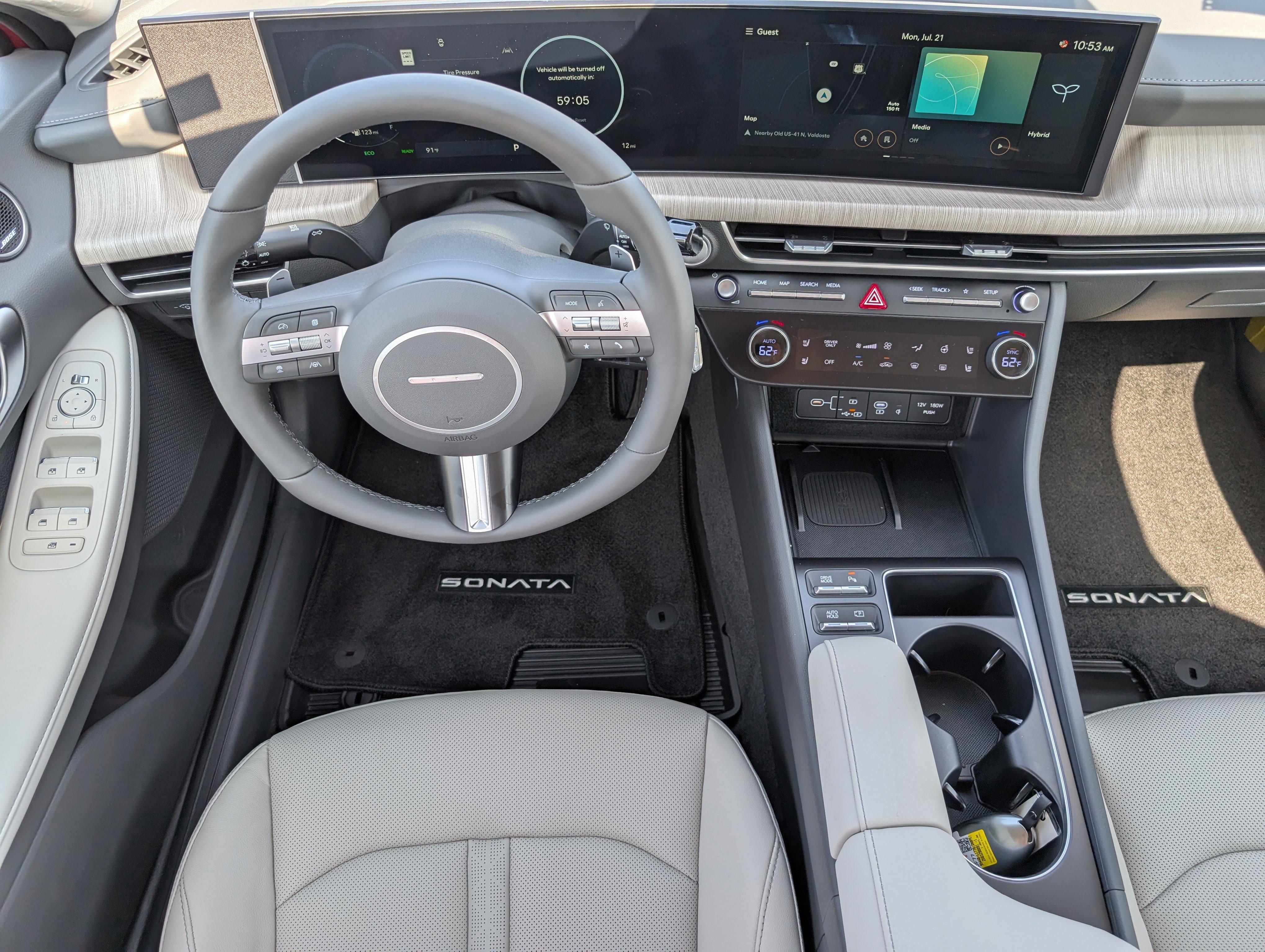 New 2025 Hyundai Sonata Limited image 6