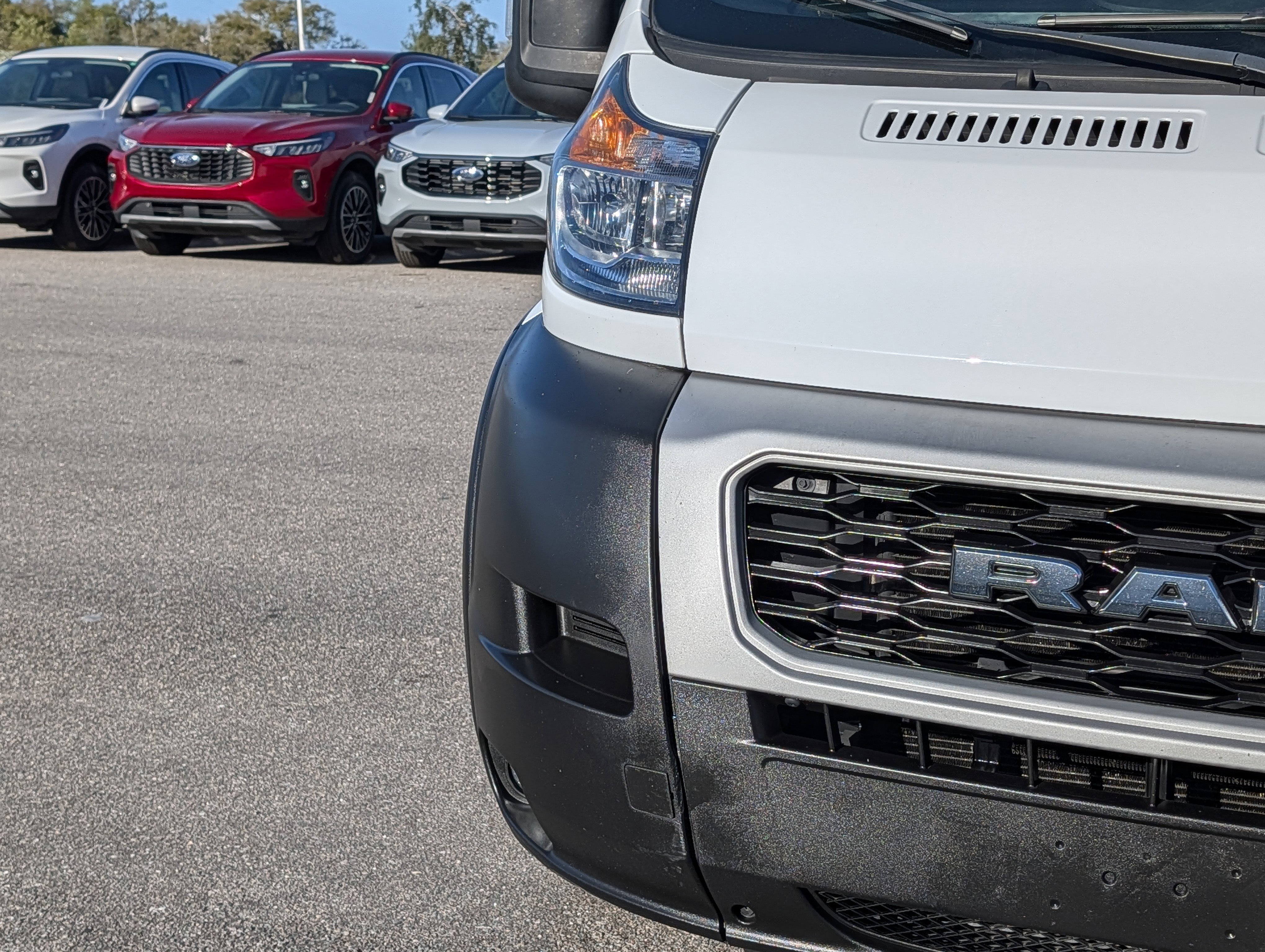 Used 2021 RAM ProMaster 2500 w/ Convenience Group FWD image 9