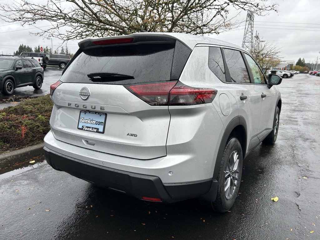 New 2025 Nissan Rogue S image 5