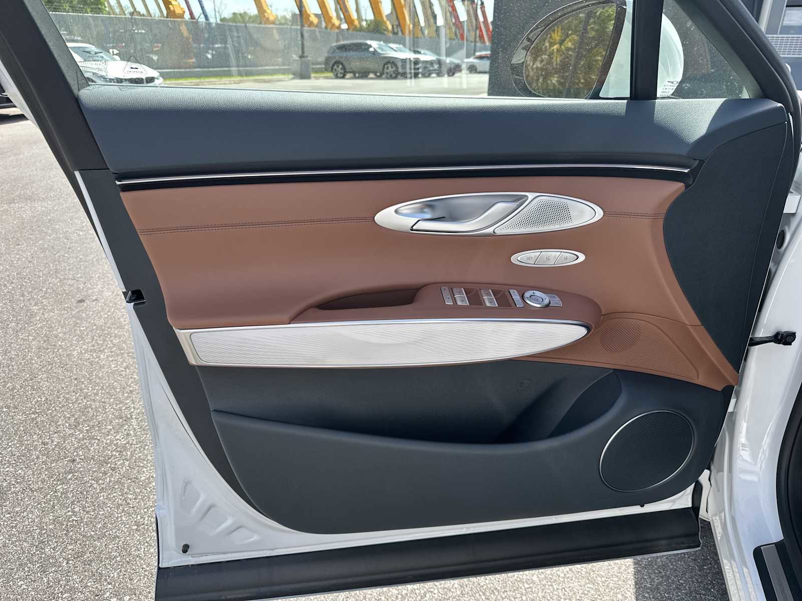 New 2026 Genesis GV70 2.5T Advanced w/ G1 Accessory Package image 14