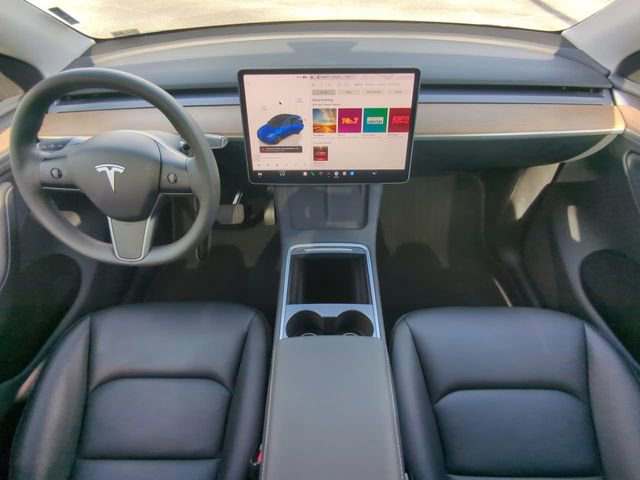Used 2024 Tesla Model Y Long Range image 18