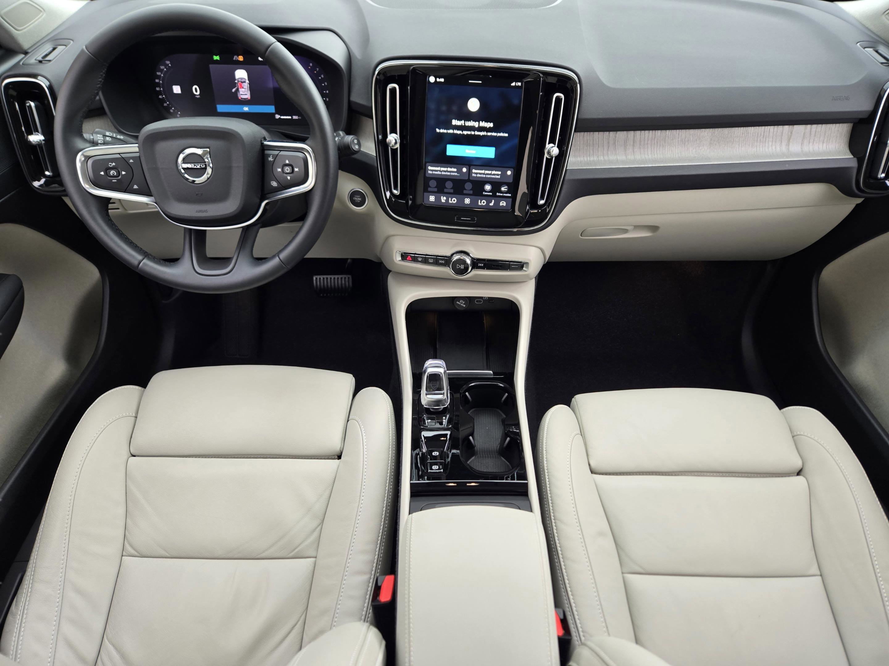 Used 2023 Volvo XC40 B5 Plus w/ Protection Package Premier AWD/4WD image 25