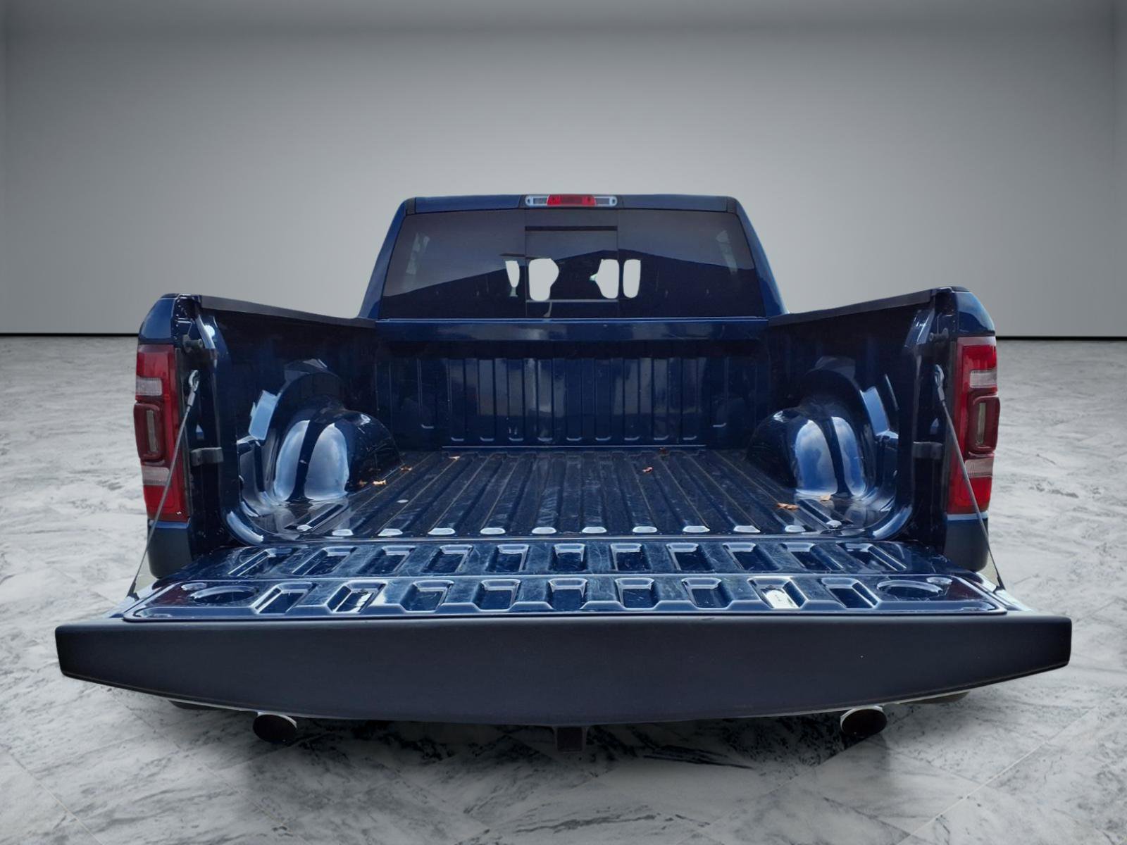 Used 2023 RAM 1500 Limited w/ Body Color Bumper Group image 10