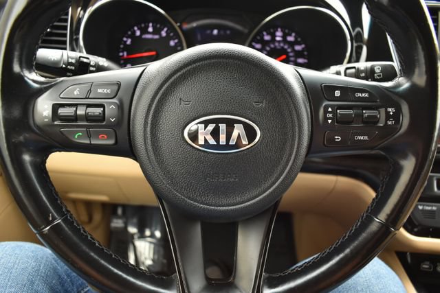 Used 2017 Kia Sedona EX FWD image 23