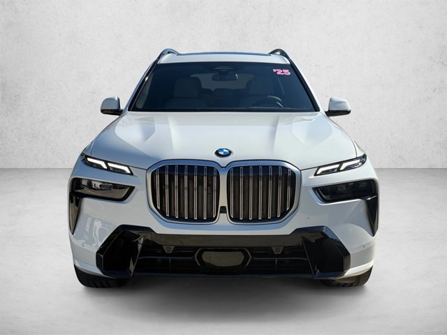 Certified 2025 BMW X7 xDrive40i w/ M Sport Package AWD/4WD image 2