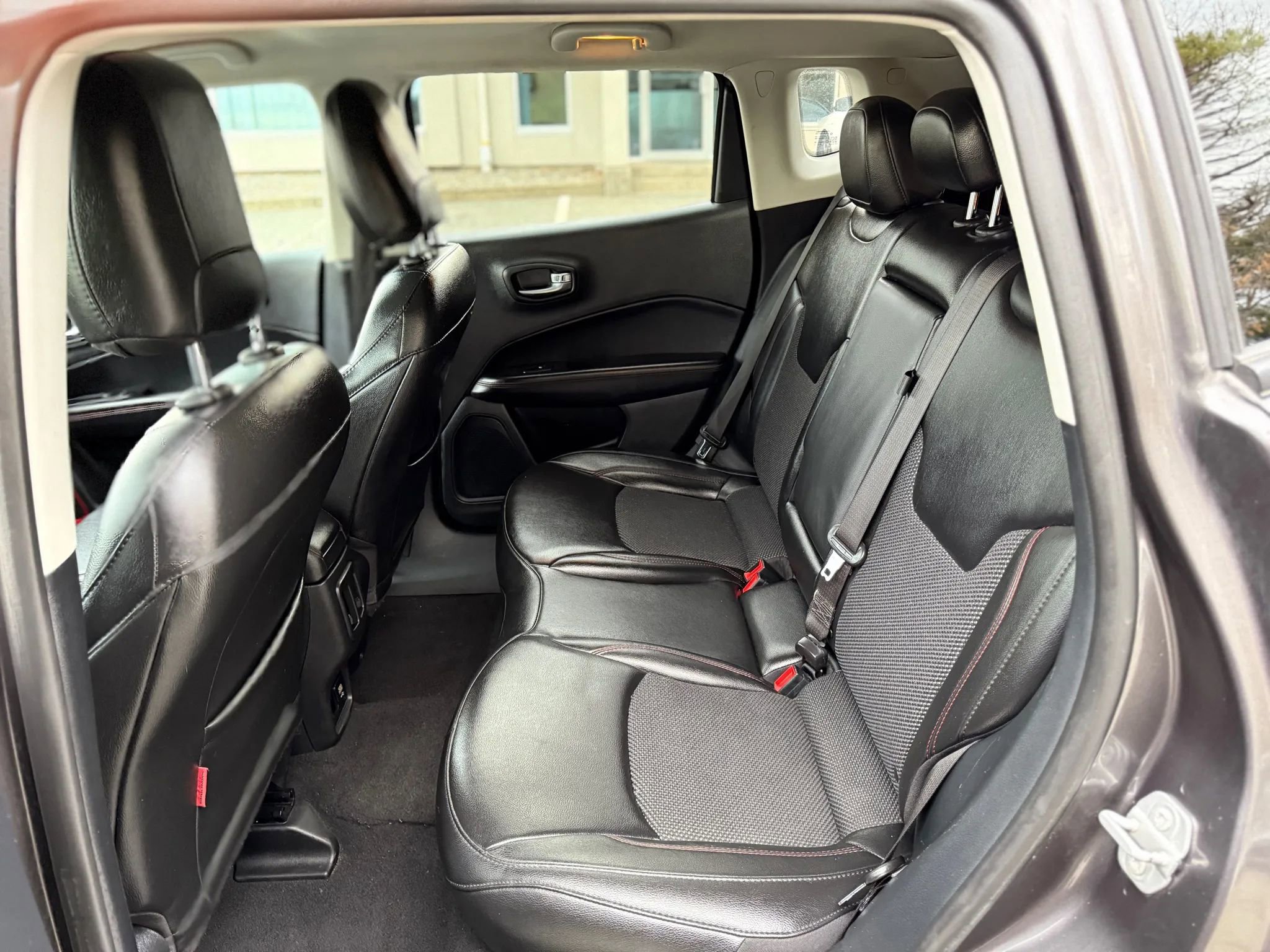 Used 2021 Jeep Compass Trailhawk image 10