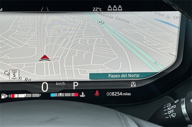 Used 2025 Land Rover Range Rover Sport SE image 27