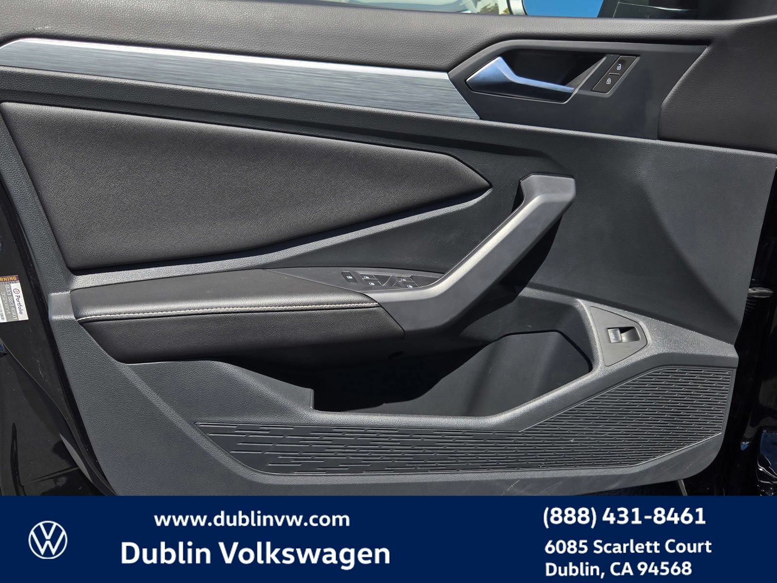 Certified 2025 Volkswagen Jetta S FWD image 10