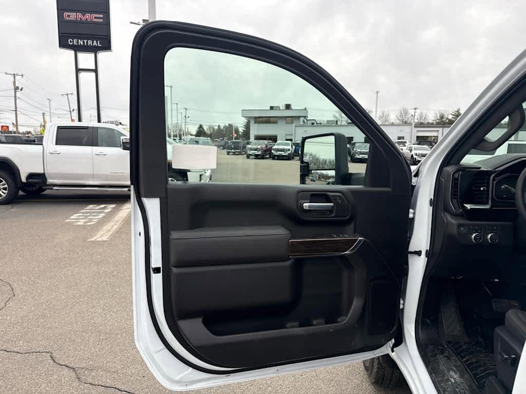 New 2026 GMC Sierra 3500 SLE w/ SLE Convenience Package AWD/4WD image 11